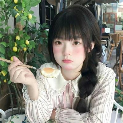 三个月亮